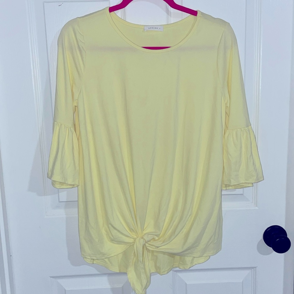Yellow mid-sleeve blouse